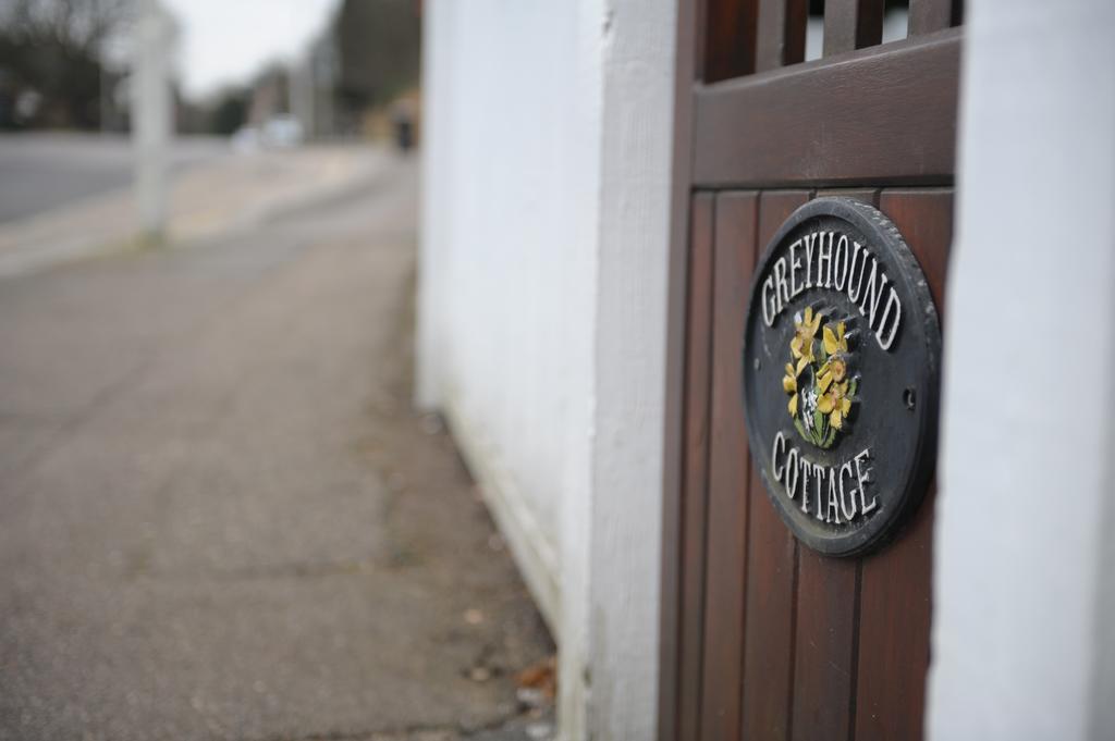 The Greyhound Cottage Chigwell Eksteriør bilde