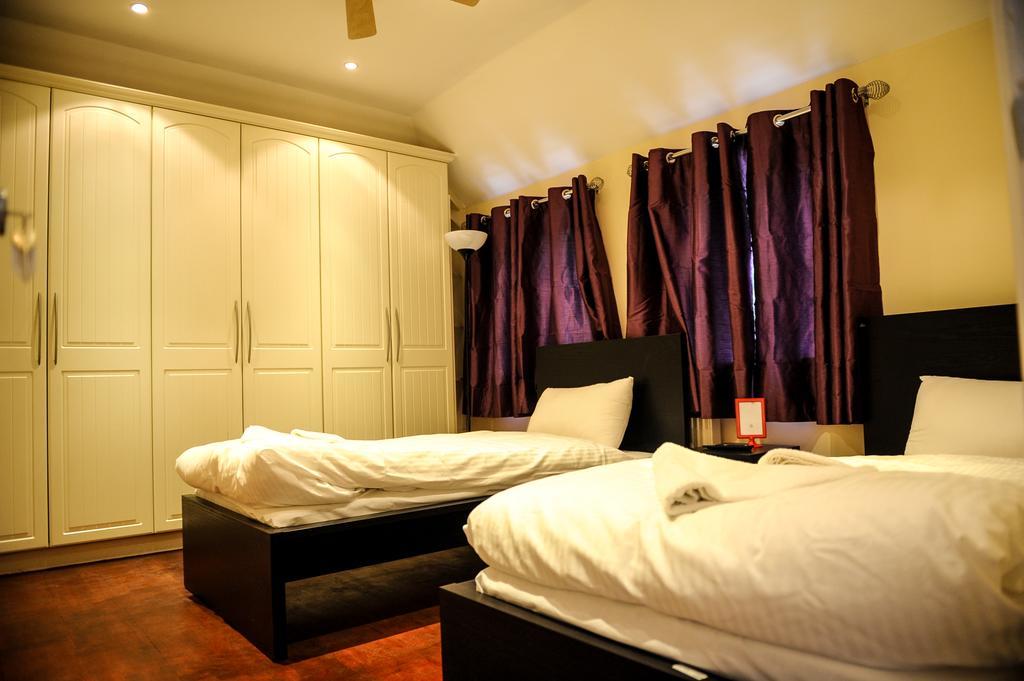 The Greyhound Cottage Chigwell Eksteriør bilde