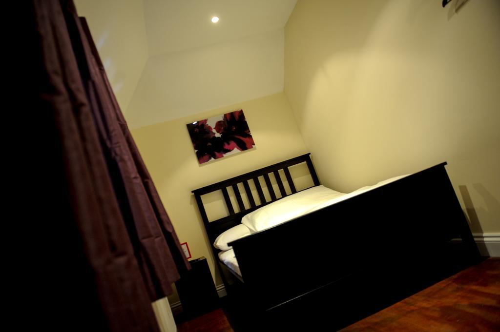 The Greyhound Cottage Chigwell Eksteriør bilde