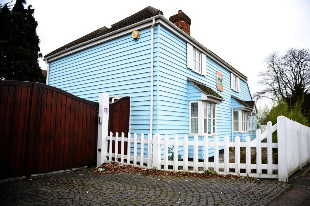 The Greyhound Cottage Chigwell Eksteriør bilde