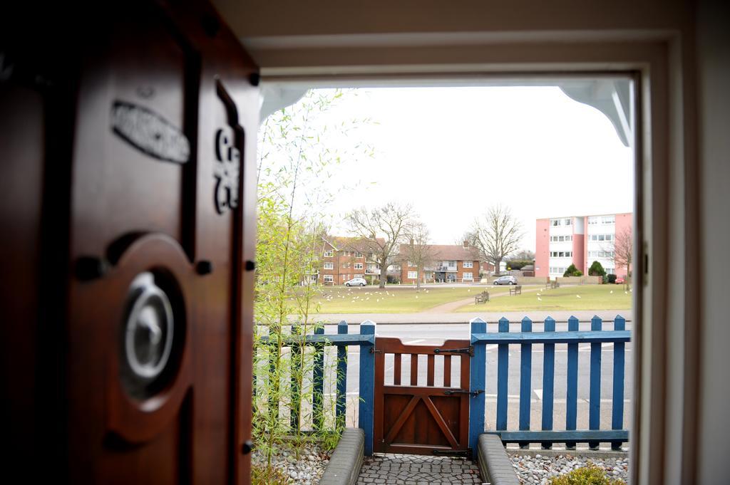The Greyhound Cottage Chigwell Eksteriør bilde