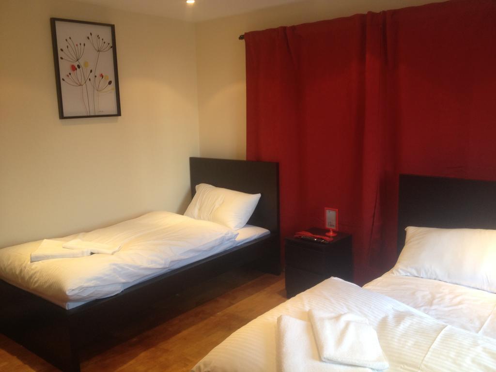 The Greyhound Cottage Chigwell Eksteriør bilde