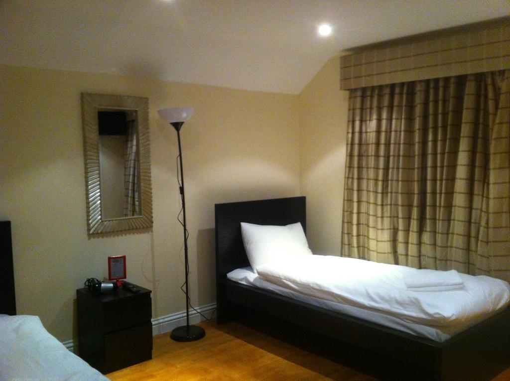 The Greyhound Cottage Chigwell Rom bilde