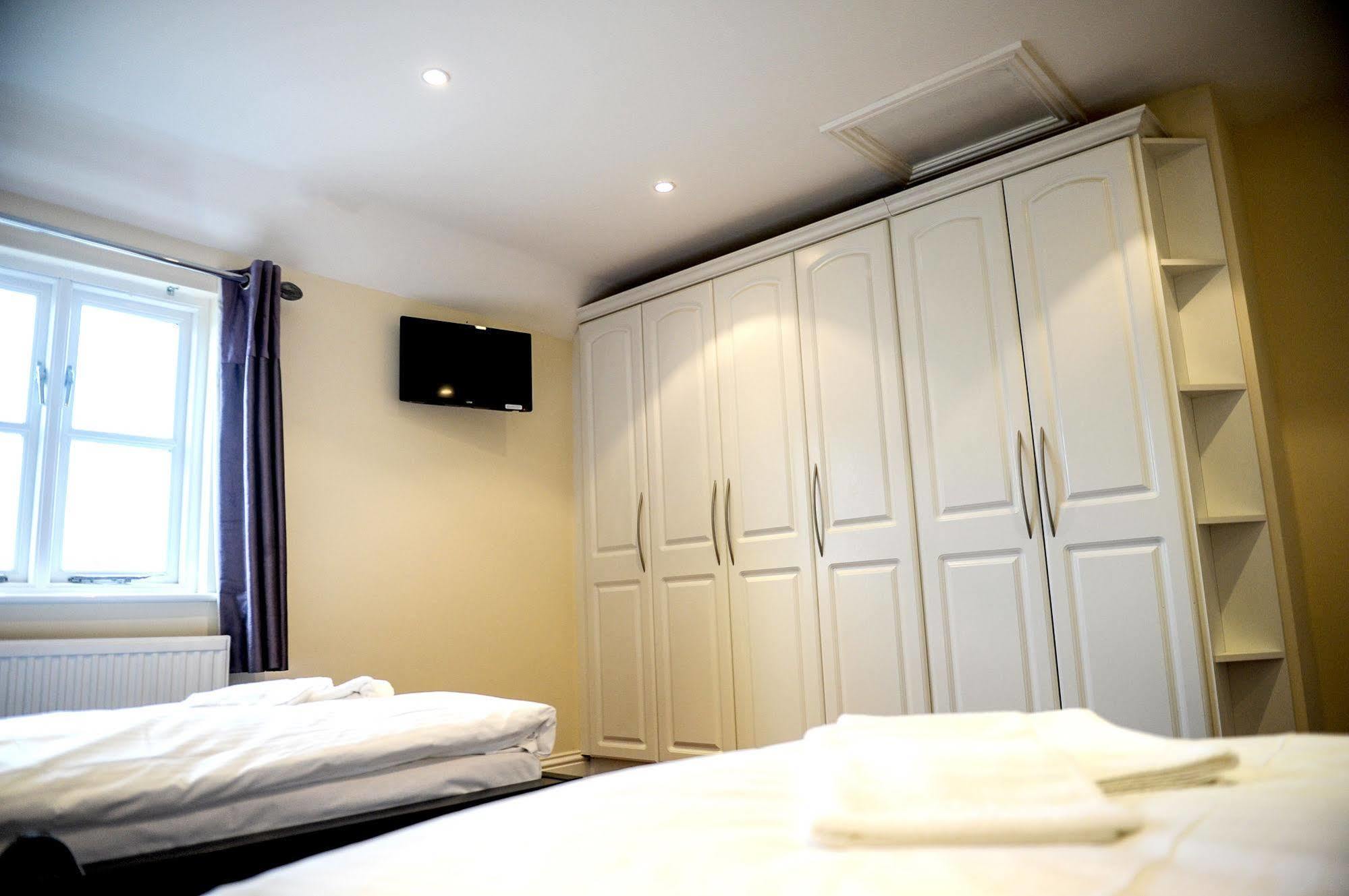 The Greyhound Cottage Chigwell Eksteriør bilde